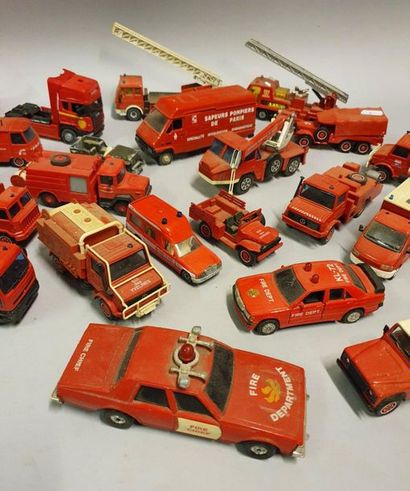 SOLIDO SOLIDO

Lot de véhicules de pompier (mauvais état)