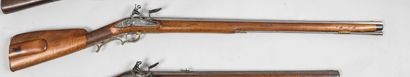 null 
Flintlock hunting rifle, octagonal barrel signed on the upper side, in silver...