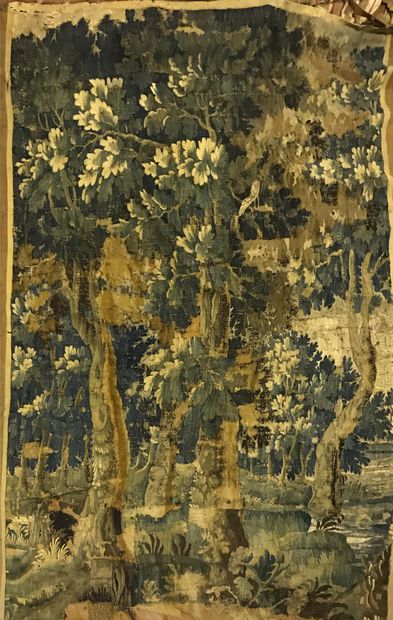 null 
Tapestry of the XVIIIth century
Greenery. 200 x 128 cm
(accidents, missing...