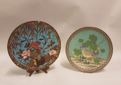 null 
CHINA and JAPAN, 19th century
Two copper dishes with cloisonné enamels: one...