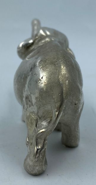 ELEPHANT en argent (925 millièmes) ELEPHANT in silver (925 thousandths) 

Gross weight:...