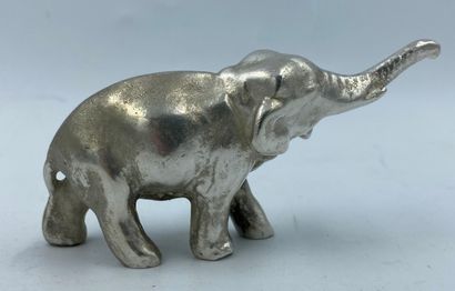 ELEPHANT en argent (925 millièmes) ELEPHANT in silver (925 thousandths) 

Gross weight:...