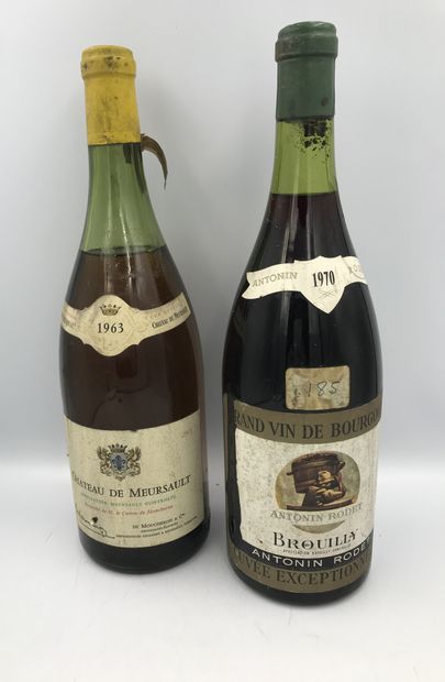 Lot de 2 bouteilles comprenant : Batch of 2 bottles including :

- 1 Bottle Chateau...