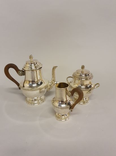 null 3-piece silver plated tea/coffee set with pearl decoration