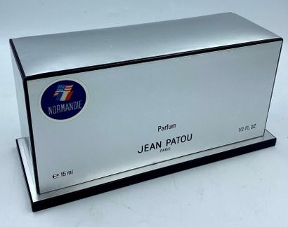 Jean PATOU JEAN PATOU " Normandie " 

Réédition du flacon de 1935 

Flacon en verre,...