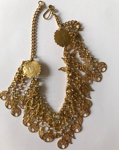 BRACELET en argent doré (800 millièmes) à maillons pendants et médaillons ronds ou...