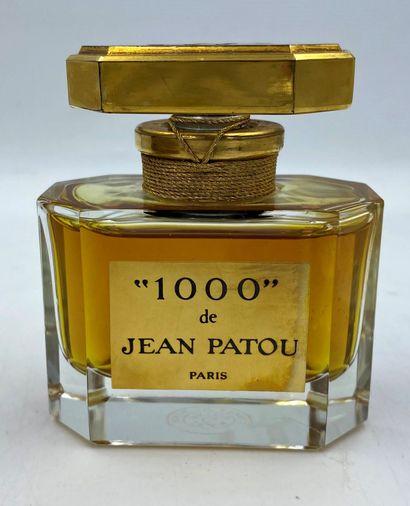 JEAN PATOU " 1000 " JEAN PATOU " 1000 " 

Luxueux flacon en cristal, titré sur une...