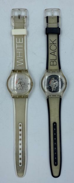 SWATCH SWATCH

Black et White

Deux montres bracelet en plastique

Calibre: 37 mm

(usures...