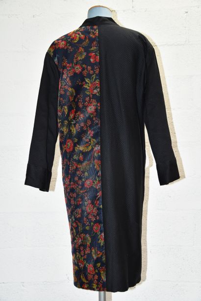 Matilde de LuigiLeonor Schmidt Reversible kimono in honeycomb printed cotton jersey....