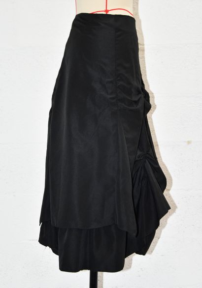 Antonette AugustinLaura RondonThongchat Chinnabut Asymmetrical Gathered Couture Skirt



Made...
