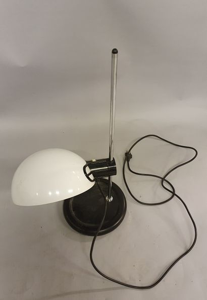 Lampe de bureau "Art 4031" d'après modèle Guzzini Lampe de bureau "Art 4031" d'après...