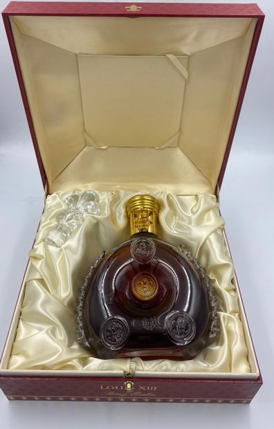 1 bouteille Remy MARTIN Louis XIII Fine Champagne 1 bouteille Remy MARTIN Louis XIII...