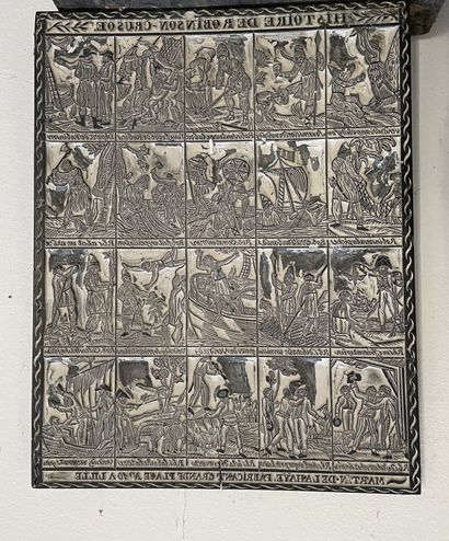 PLAQUE en bois sculpté pour imprimer représentant l' Histoire de Robinson Crusoe,...