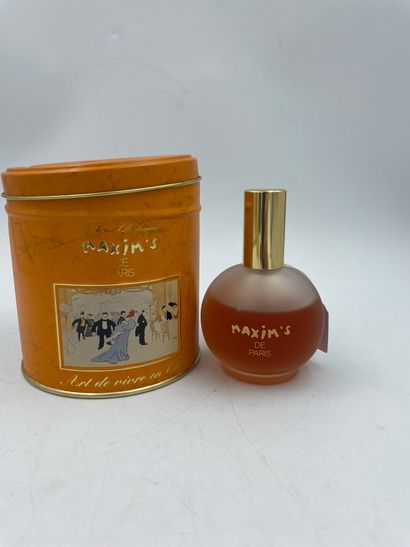 null MAXIM'S of Paris
Engraved glass bottle, titled in gold letters "Maxim's de Paris
Gold...