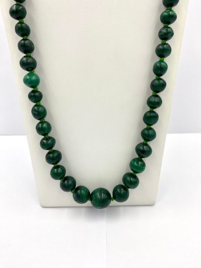 COLLIER Necklace with malachite beads