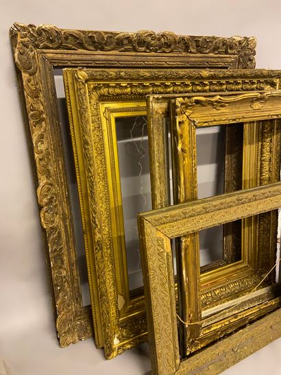 LOT 5 CADRES Lot of 5 frames in wood and gilded stucco of style

Dimensions at sight...