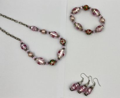 BIJOUX FANTAISIE Lot of costume jewelry: necklace, bracelet and 3 earrings glass...