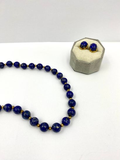 BIJOUX FANTAISIE Collier fantaisie perle de lapis lazuli et deux boutons d'oreille...