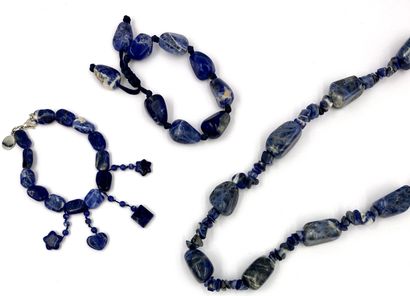 BIJOUX FANTAISIE Collier en pierre dure bleue et deux bracelets
