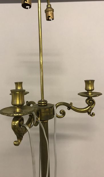 LAMPADAIRE Gilded brass tripod lantern with a cane shaft and three arms of light

Louis...