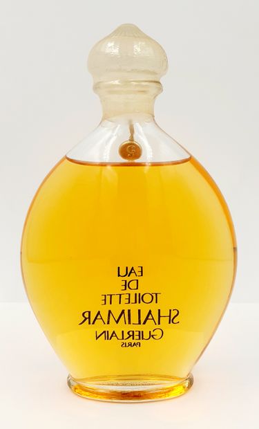 GUERLAIN « Shalimar » GUERLAIN "Shalimar

glass bottle, drop model. Sealed, titrated....