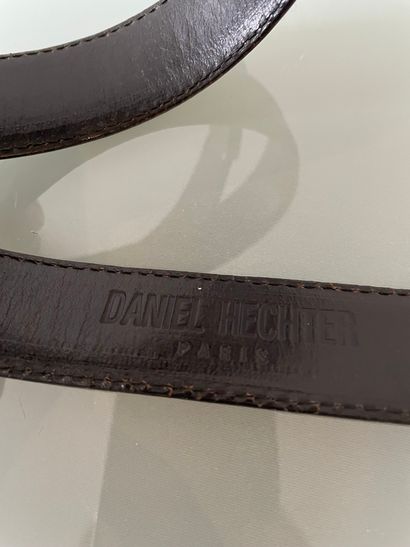 Daniel HECHTER Daniel HECHTER

Leather belt with scarf

T. 65