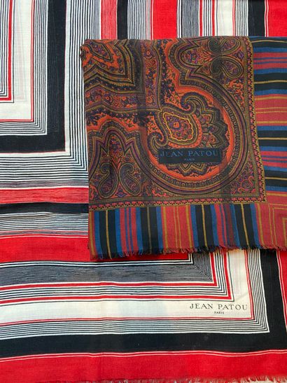 JEAN PATOU JEAN PATOU

Lot of two stoles in wool and silk. 

One in wool and silk...