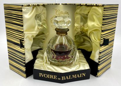 BALMAIN « Ivoire » BALMAIN " Ivory 

Crystal bottle from the Saint Louis crystal...