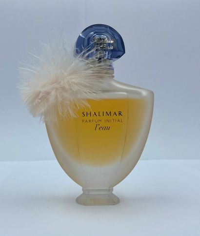 GUERLAIN « Shalimar Parfum Initial » GUERLAIN " Shalimar Initial Perfume

Glass bottle,...
