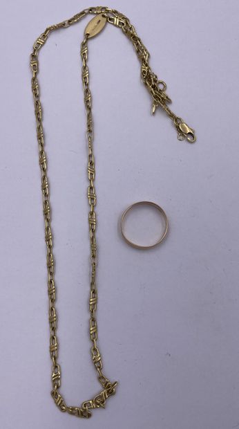 Lot comprenant : Lot including : 

- 18K (750 thousandths) yellow gold CHAIN

Gross...