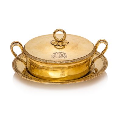 ODIOT, PARIS, 1809-1819 ODIOT, PARIS
Bouillon and its gilded silver display stand...