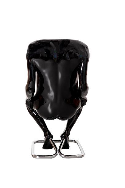 null RUTH FRANCKEN (1924-2006)
 
Rare sculptural seat called "Man".
Chromed steel,...