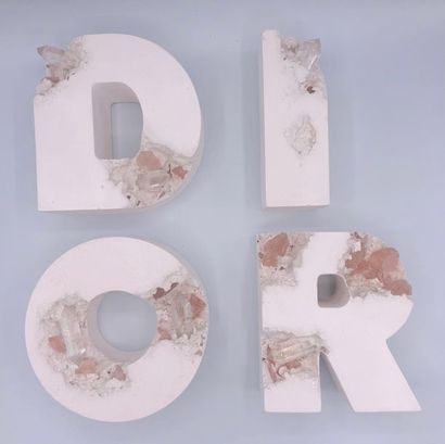 Dior X Daniel Arsham « Letters »,
Lettres...