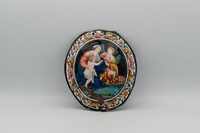 null 
Oval plate in polychrome painted enamel with gold highlights representing the...
