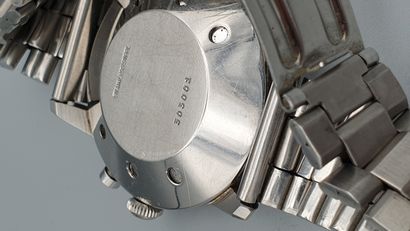 null VULCAIN CRIQUET "Alarm" n° 303001 vers 1955.

Montre bracelet en acier boitier...