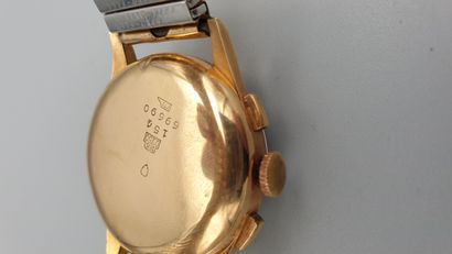 null "DULFI" Swiss Chronograph, ref.154, circa 1955.

Chronograph in 18K yellow gold...