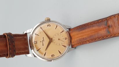 null ZENITH "Sporto GT" with wide opening, circa 1958

Sports watch with large steel...
