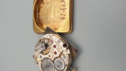 null ROLEX " Précision" ref.3894, vers 1938.

Elégante montre bracelet en or jaune...