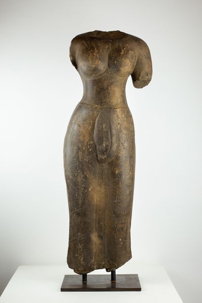 null CAMBODGE, art Pré Angkorien, VIIIème - IXème siècle. Sculpture en ronde bosse...