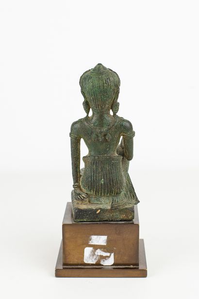 null CAMBODGE, Art Khmer XIIème siècle. 


Divinité féminine (probablement la déesse...