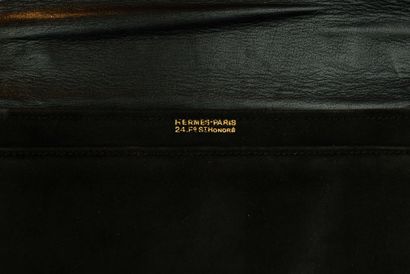 null 
HERMÈS 


 
Half Moon model handbag in black suede leather, gold metal trim...