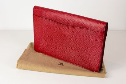 null 
LOUIS VUITTON


 
Montaigne model pouch in red herringbone leather, with patch...