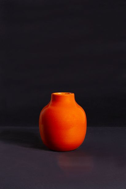 Pol CHAMBOST Pol CHAMBOST (1906-1983)

Earthenware vase with round body and narrow...