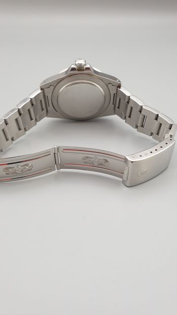 null 
ROLEX 




EPLORER II ref. 1655, vers 1975.




Rare et belle montre bracelet...