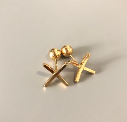 null HERMES - Rare pair of cufflinks in 18k yellow gold (750 thousandths), the motifs...