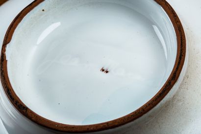 Jean MARAIS (1913-1998) Jean MARAIS (1913-1998) 
White enamelled earthenware bowl...