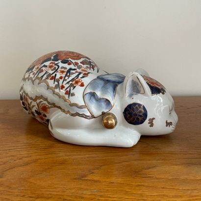 null modern CHINA

Sleeping cat in porcelain in the Imari style. 



Length : 31...