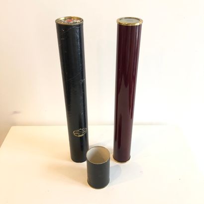 null Kaleidoscope in brass and burgundy lacquered metal. 

Manufacturer APRES LA...
