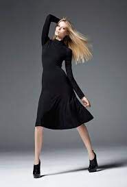 3 SUISSES X MARCEL MARONGIU ROBE

Jersey viscose noir

T. 38

Mini coutures décousues

Iconographie...