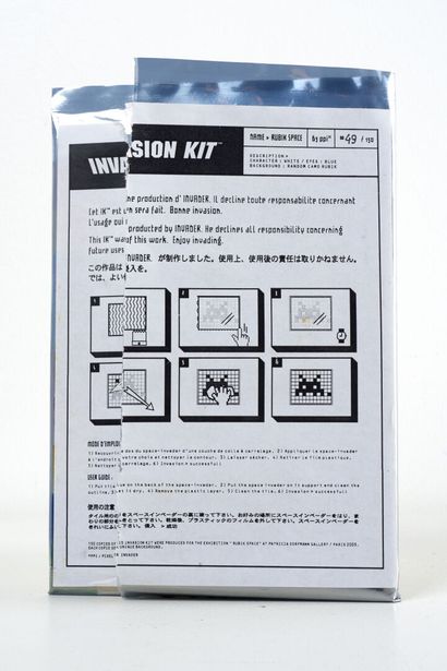 INVADER (1969) Invasion Kit #4: Rubik Space (2005)

Carreaux de mosaïque dans son...